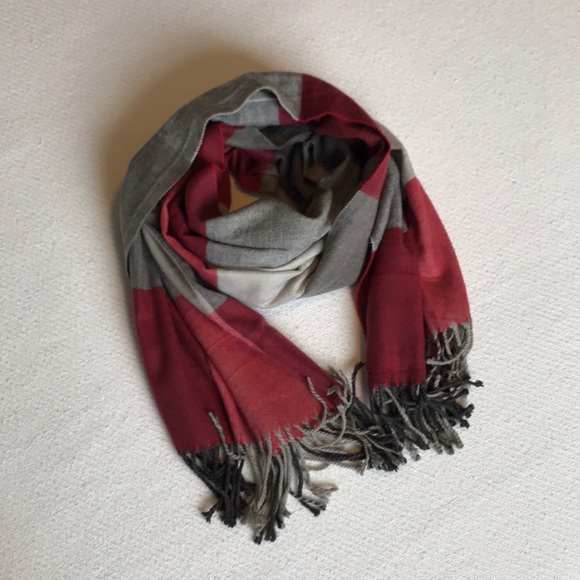 GAP Plaid Red, Gray, Beige Scarf/Wrap - Picture 1 of 4